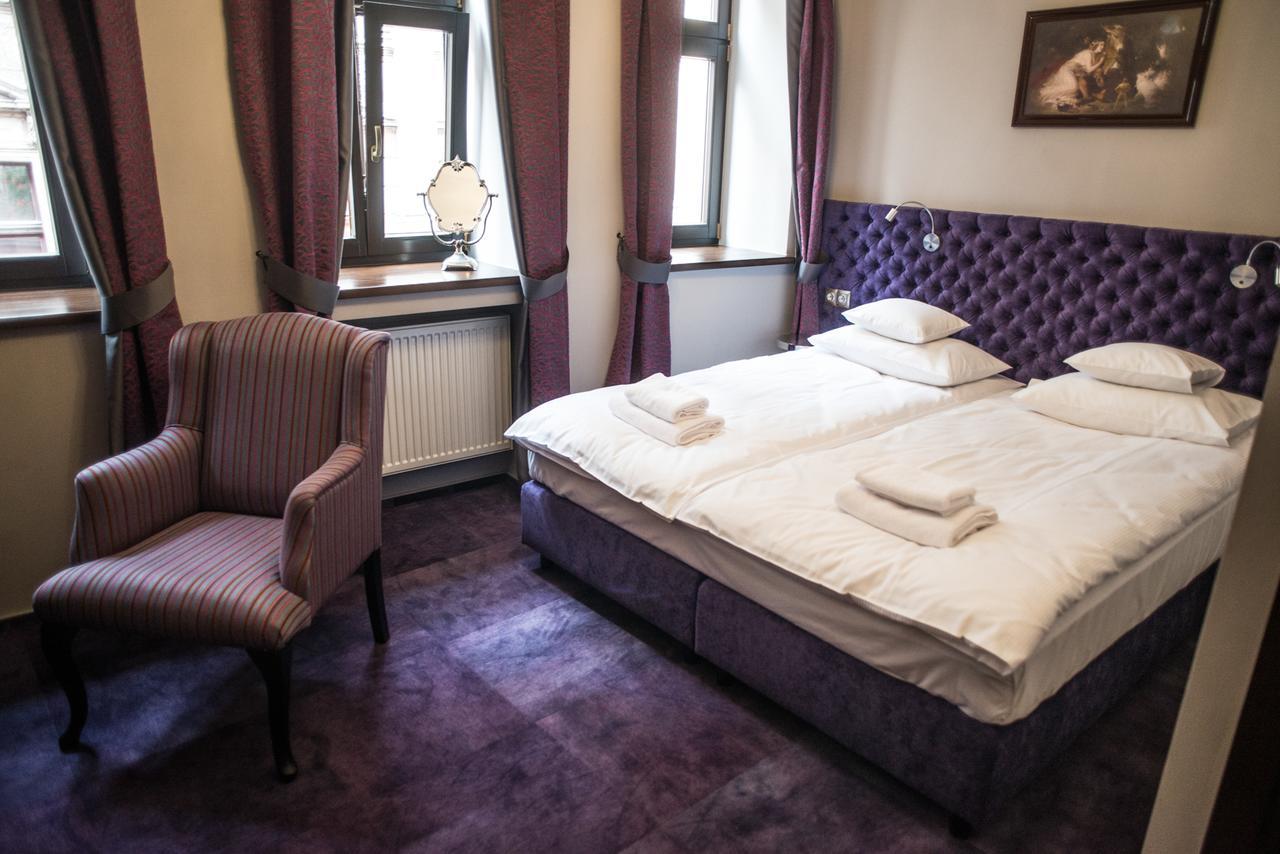 Apartamenty Siedem Komnat Siedmiu Mistrzów Thorn Exterior foto